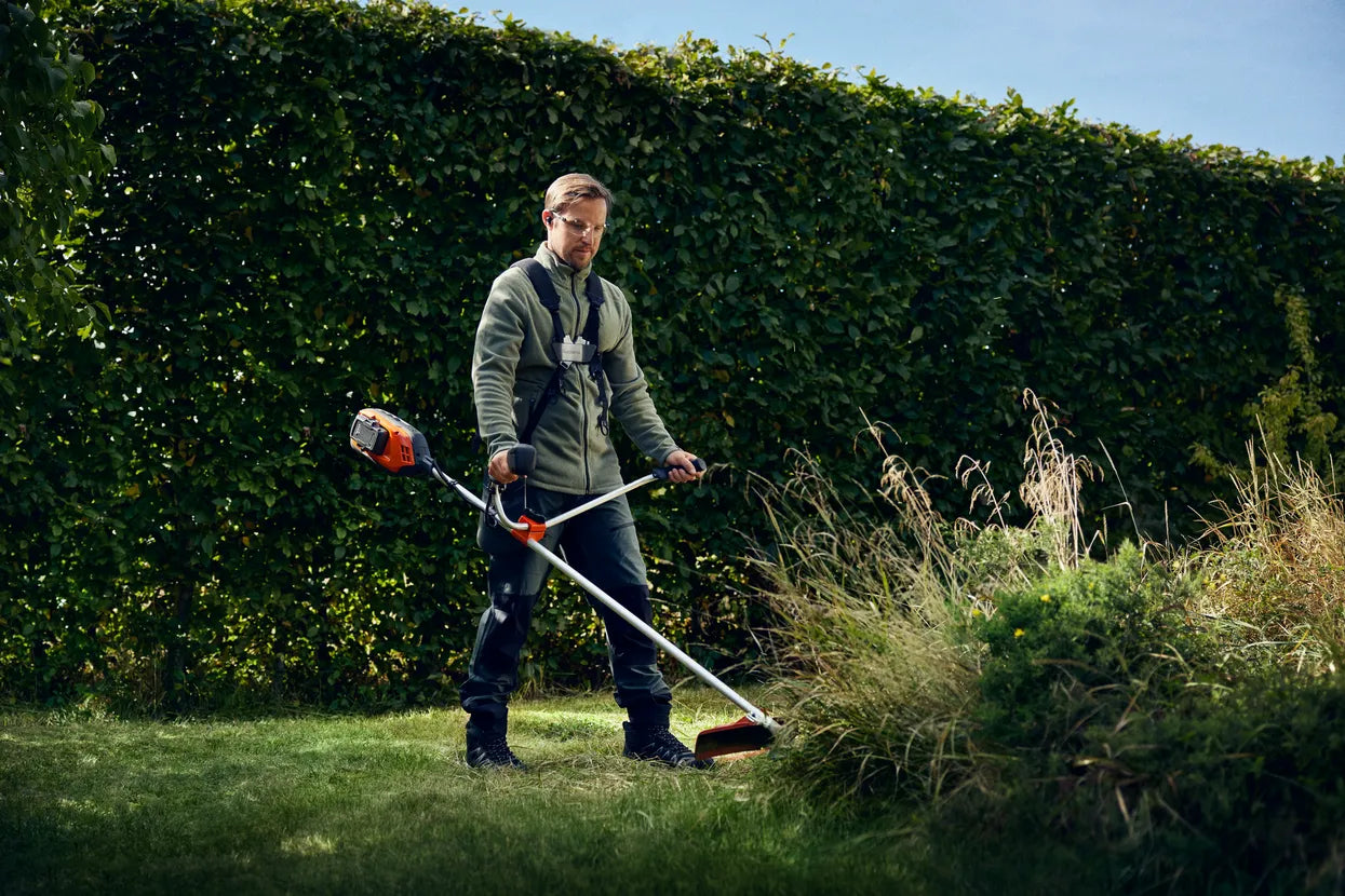 Husqvarna 325iR Brushcutter