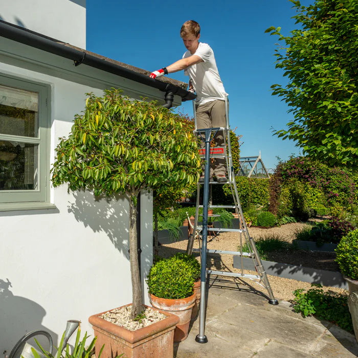 Henchman Fully Adjustable Tripod Ladder