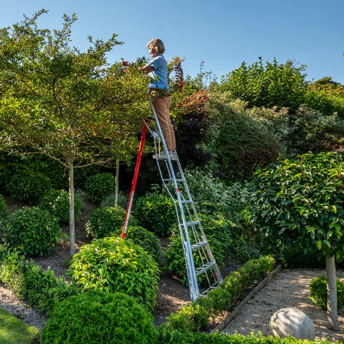 Henchman Fully Adjustable PRO Tripod Ladder