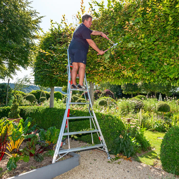 Henchman Fully Adjustable PRO Tripod Ladder