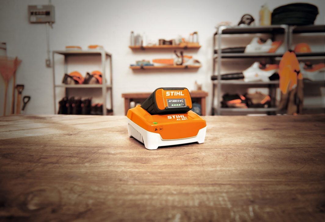 Stihl AL501 Hi-Speed Charger
