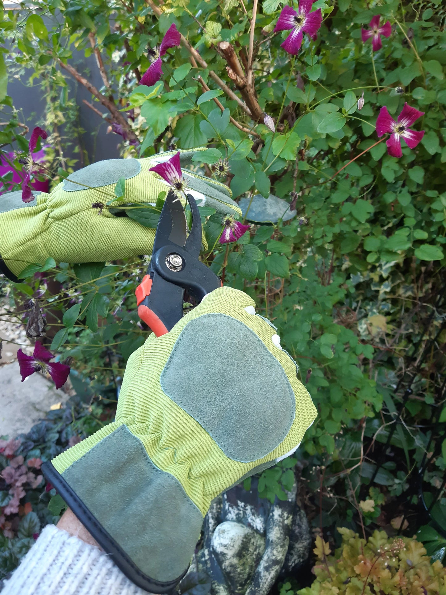 T&C Flexi-Riggers Green Gloves
