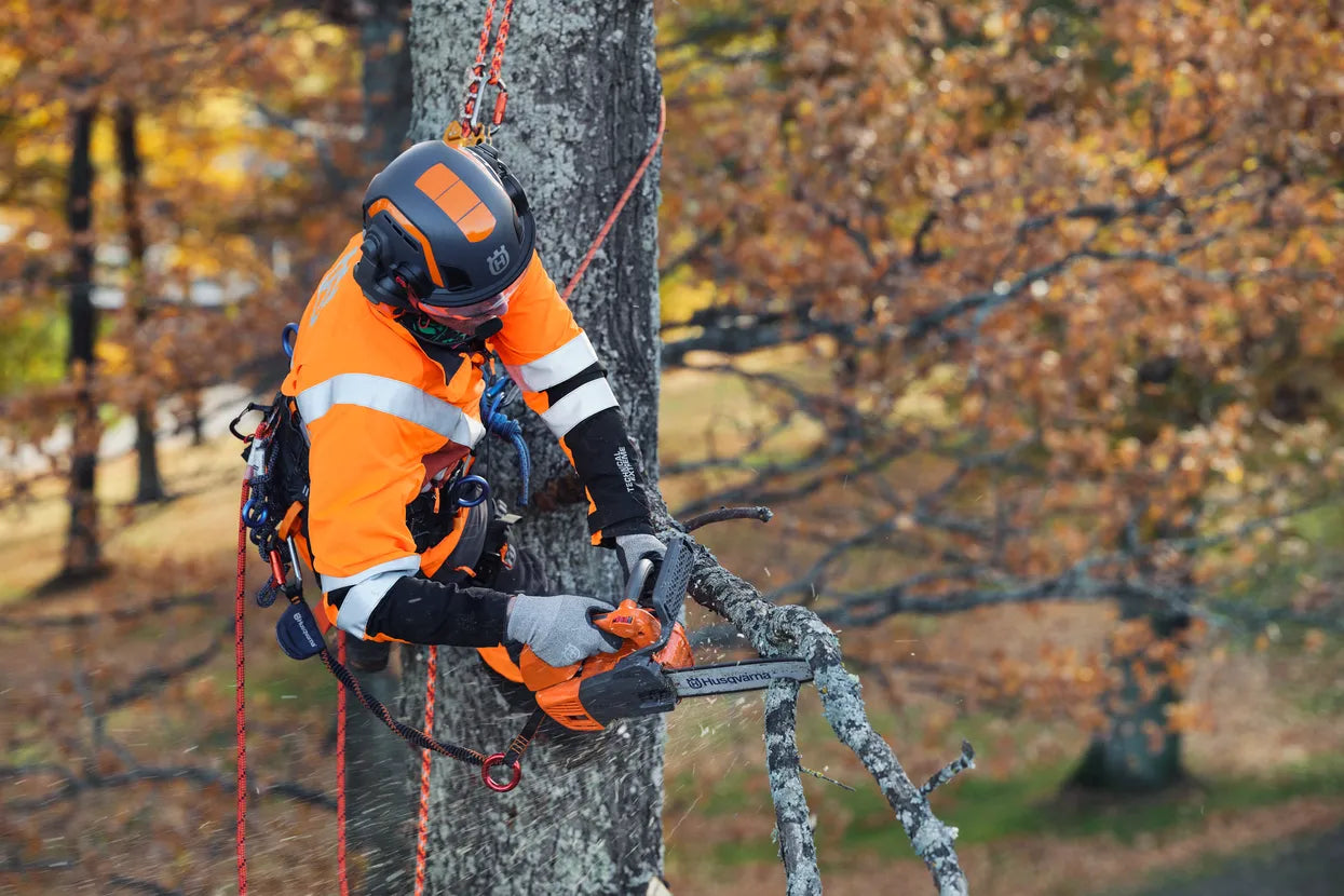 Husqvarna T525 Chainsaw