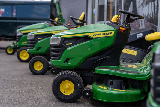 Mulching Lawnmowers V Collecting Lawnmowers