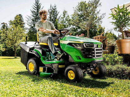 John Deere X147R Ride-On Mower