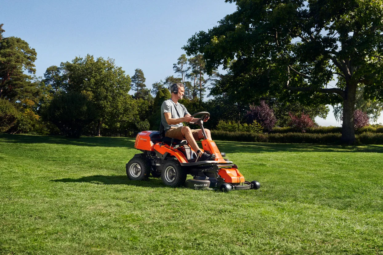 Husqvarna R 214T Ride-On Mower