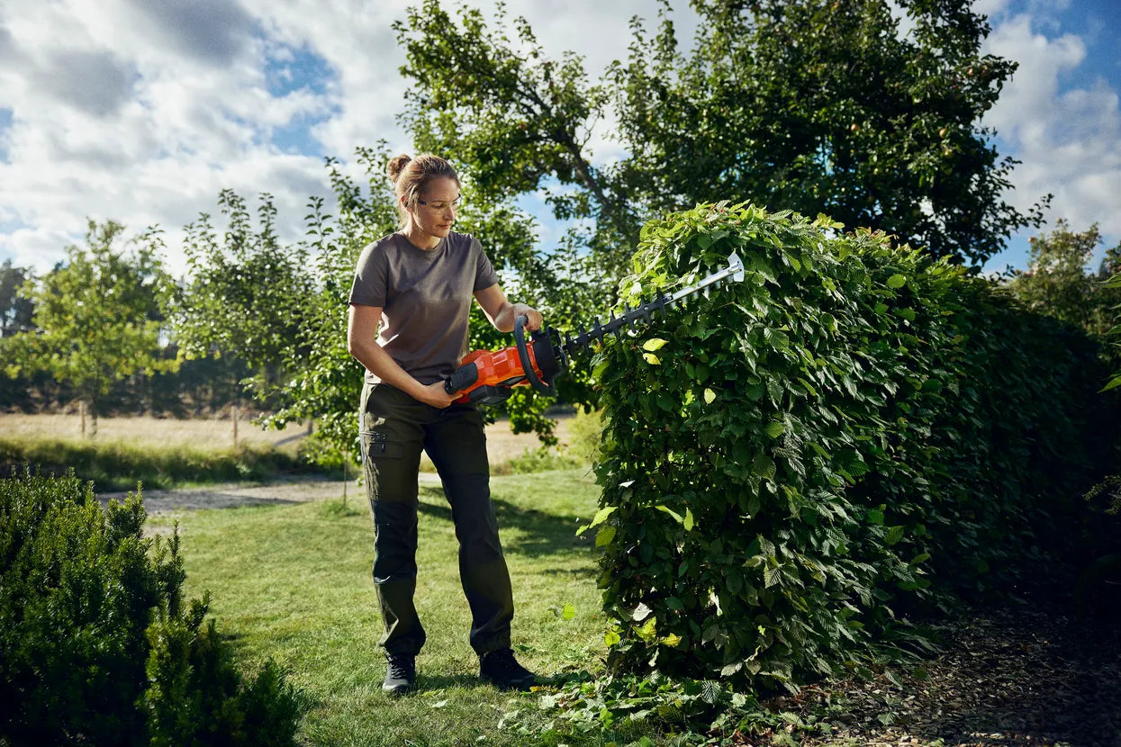Husqvarna 322iHD60 Hedge Trimmer