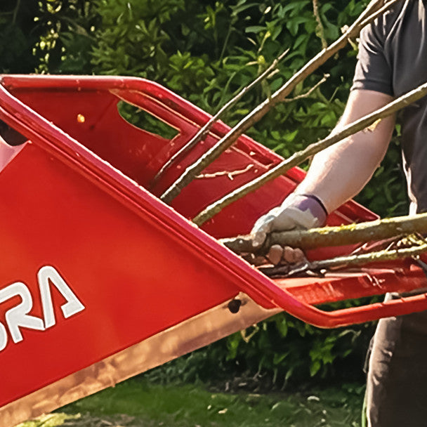 Cobra CHIP1500LE Towable Wood Chipper