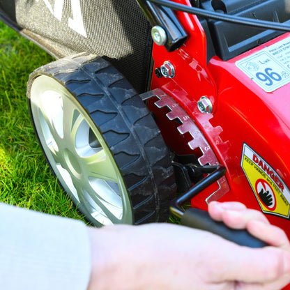 Cobra M40SPCVX Lawnmower