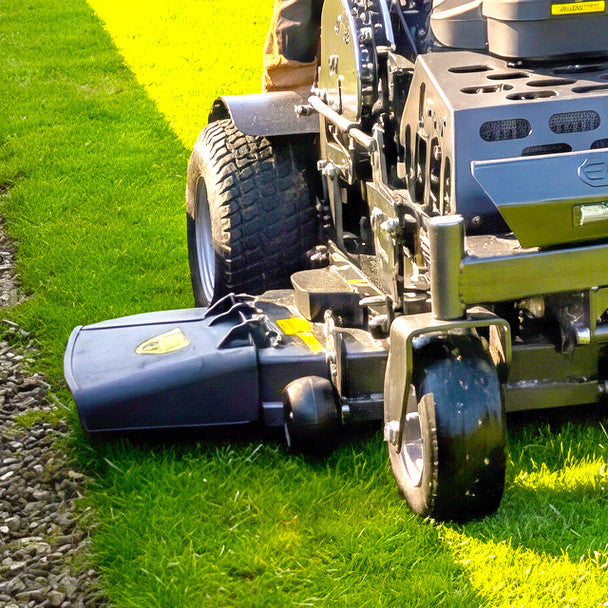 Cobra ZTS32L 32" Stand-On Mower