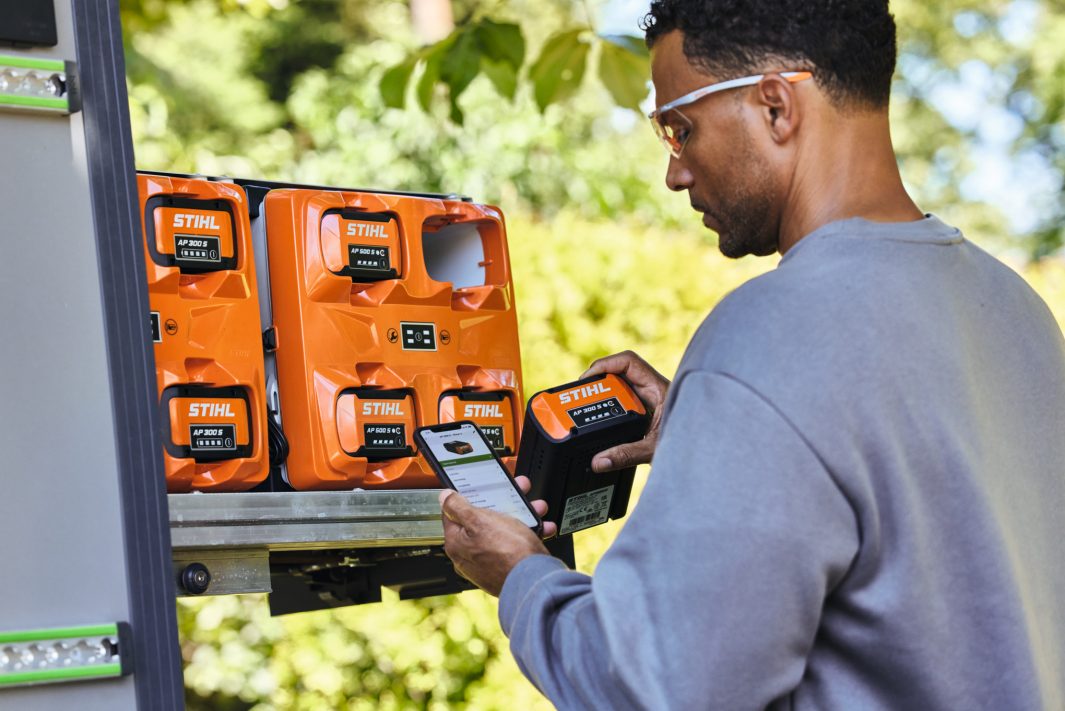 Stihl AL301-4 Multiple Battery Charger