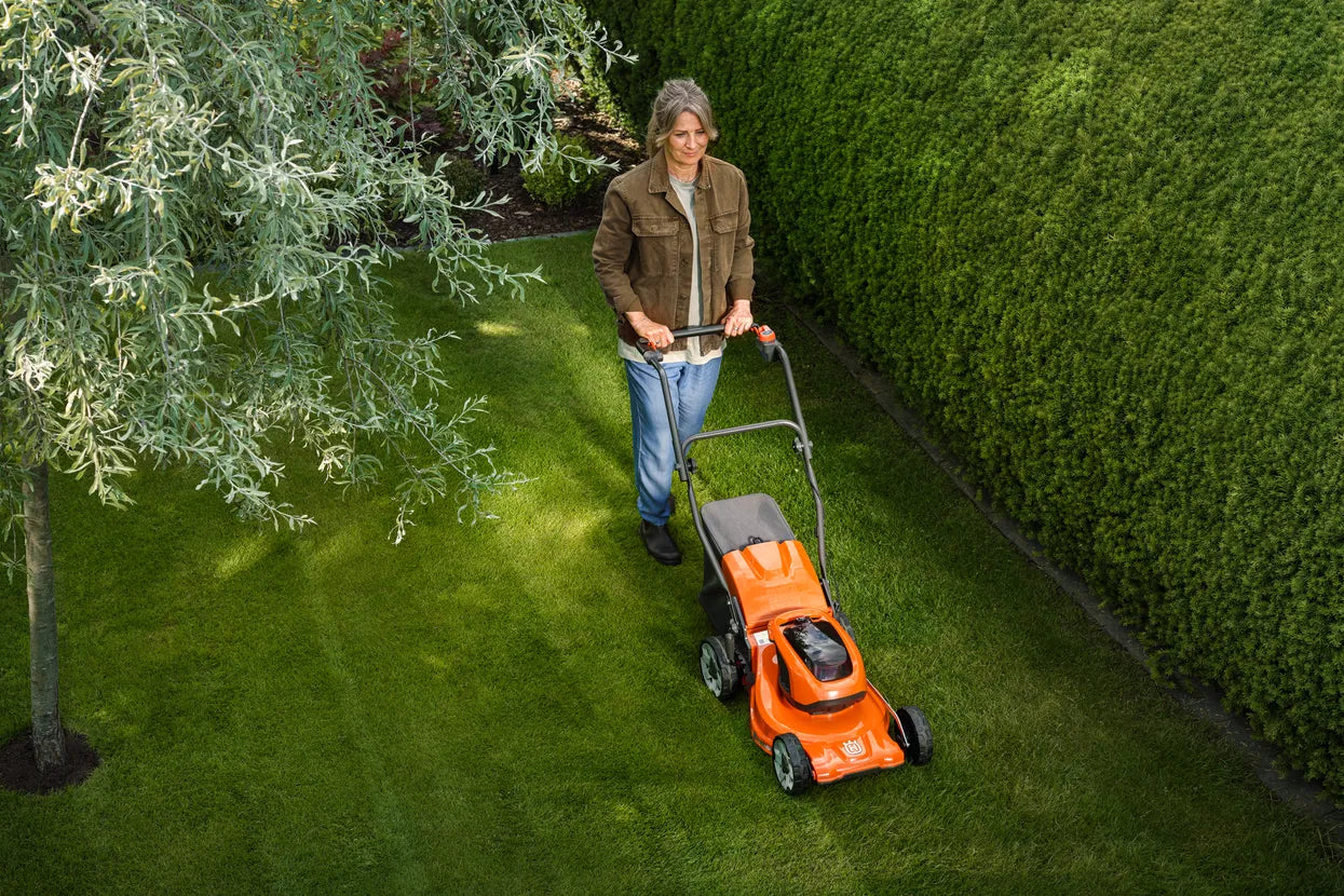 Husqvarna LC137i Lawn Mower