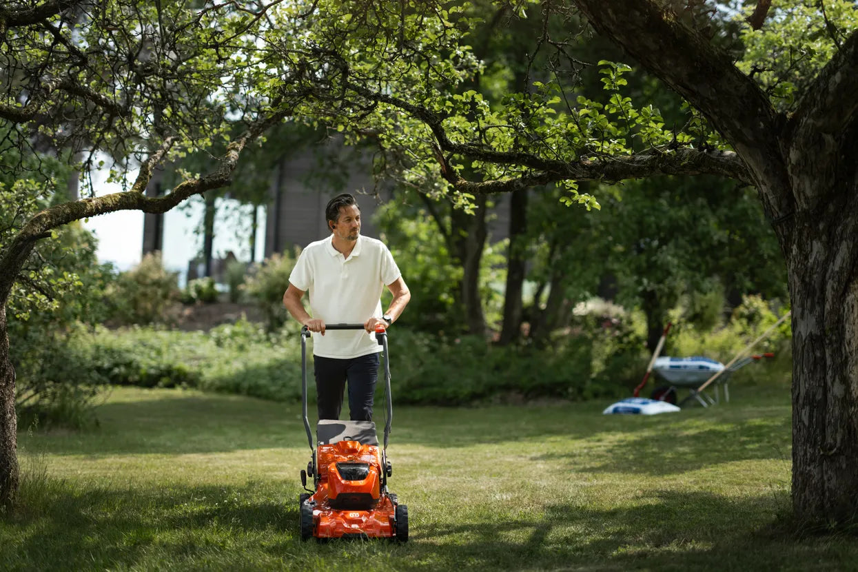 Husqvarna LC 251iS Lawn Mower
