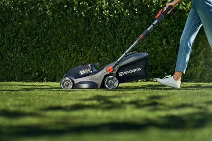 Husqvarna Aspire™ LC34-P4A Mower