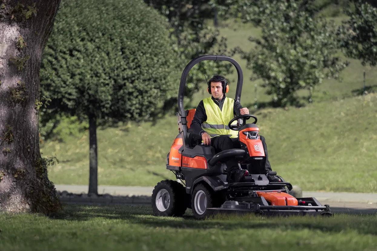 Husqvarna P 524X EFI Ride-On Mower