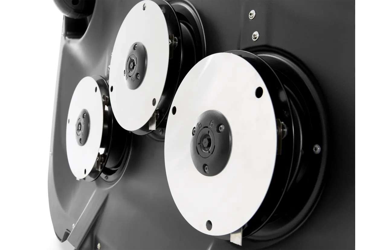 Husqvarna CEORA™ Razor 43M Cutting Deck