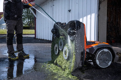 Husqvarna CEORA™ Razor 43M Cutting Deck