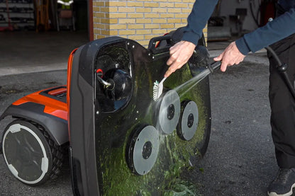 Husqvarna CEORA® RZ 43L Cutting Deck