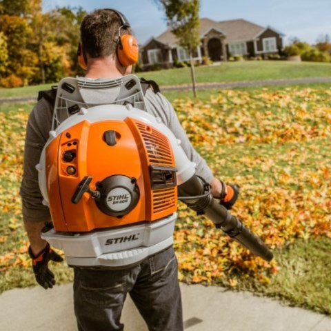 BR 600 Backpack Leaf Blower  | Image 2